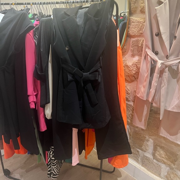 48 LAST ONE MADE IN ITALY PANTS AND VEST SET - Picture 2 of 3